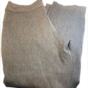 Denver Hayes Flat Front Women’s Pants 18 x 32 , back zipper pockets